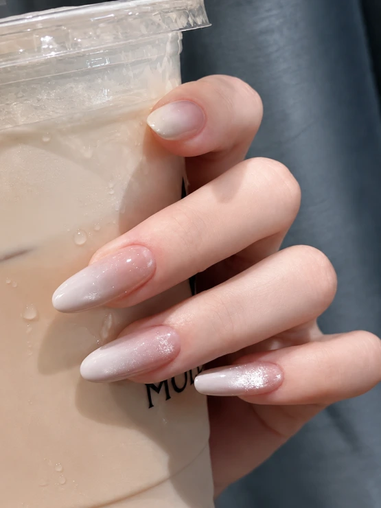 Almond Ombre Cat Eye