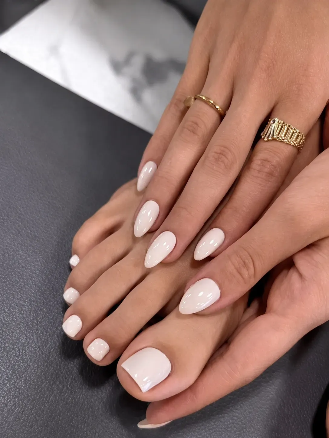 Medium Almond Finger Nails & Square Toenails Set